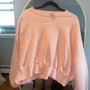 Nike Sportswear Phoenix Fleece
Women's Over-Oversized Crew-Neck Sweatshirt